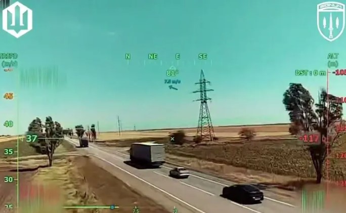 ЗСУ взяли під вогневий контроль ключовий маршрут росіян Маріуполь — Чонгар ЗСУ взяли під вогневий контроль ключовий маршрут росіян Маріуполь — Чонгар
